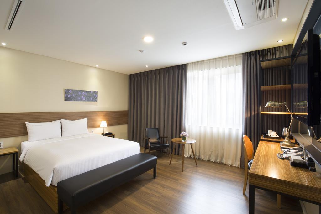 Cinema House Hotel In Μπουσάν Εξωτερικό φωτογραφία