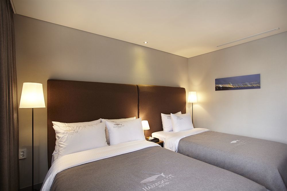Cinema House Hotel In Μπουσάν Εξωτερικό φωτογραφία
