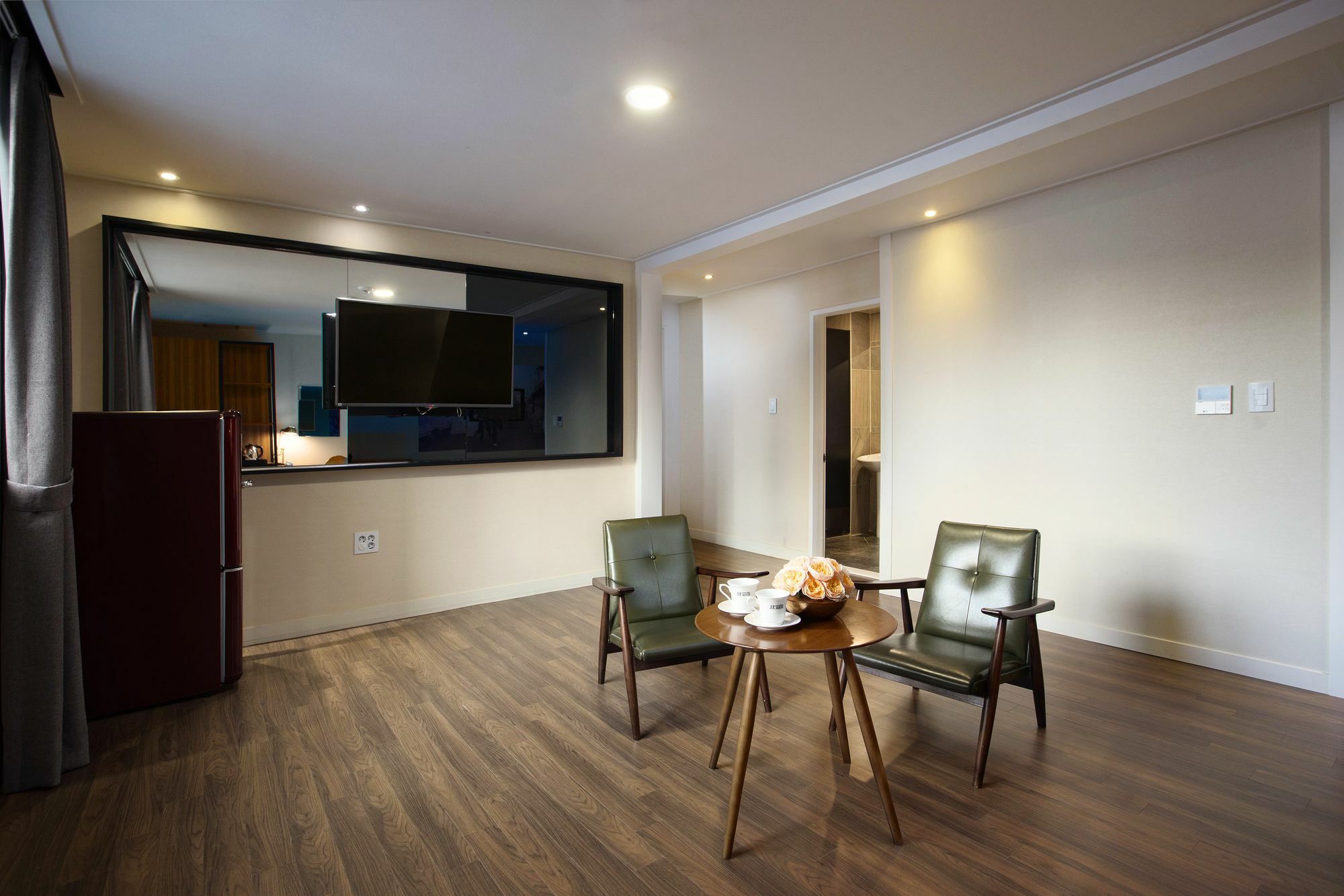 Cinema House Hotel In Μπουσάν Εξωτερικό φωτογραφία